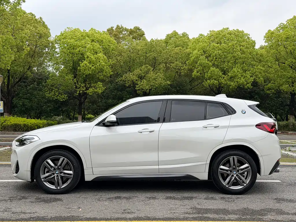 BMW X2 2023 — фото 22