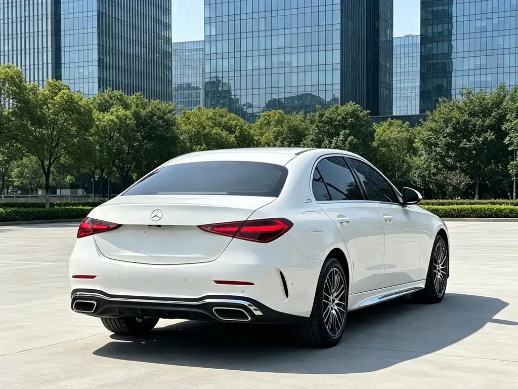 Mercedes-Benz C-Class 2022 — фото 3