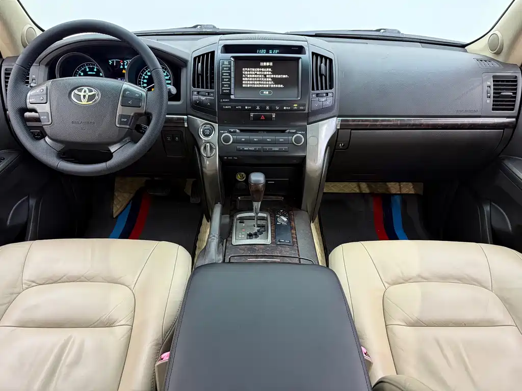Toyota Land Cruiser 2008 — фото 23