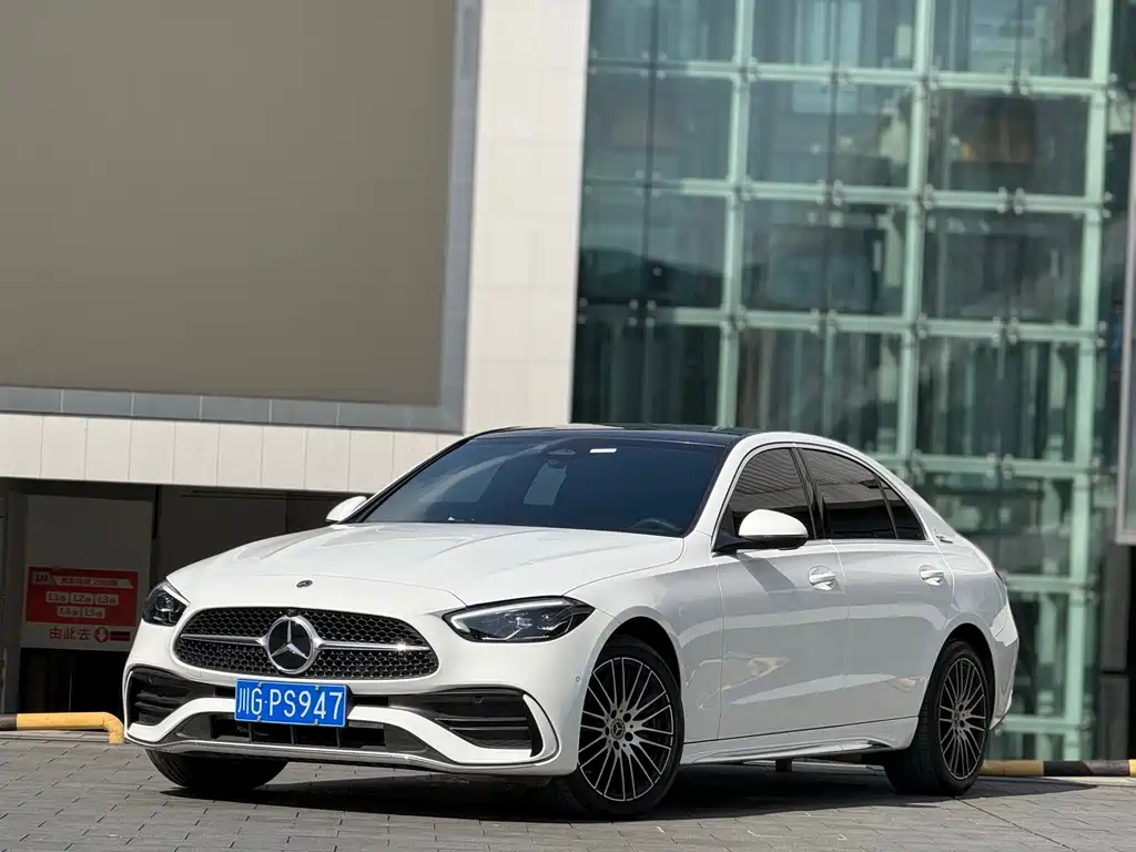 Mercedes-Benz C-Class 2025 — фото 1