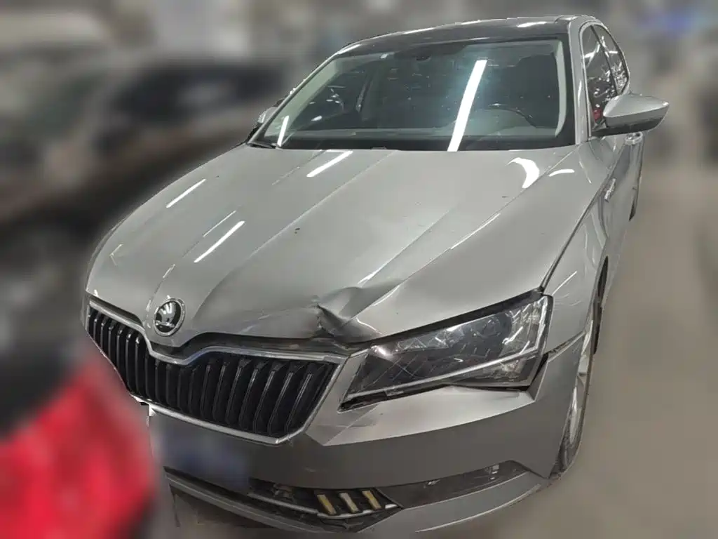 Skoda Superb 2016 — фото 5