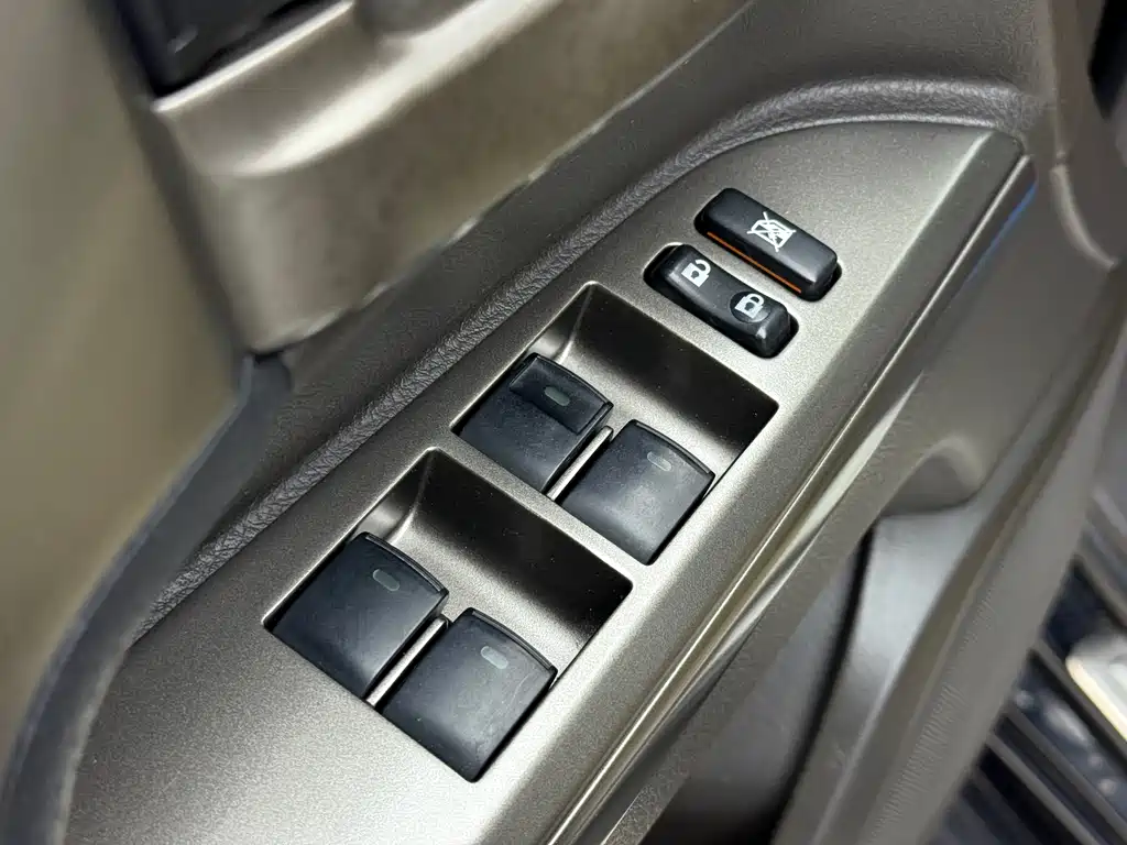 Toyota Land Cruiser 2008 — фото 10