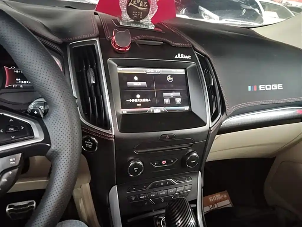 Ford Edge 2015 — фото 13
