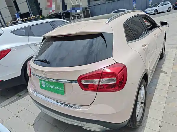 Mercedes-Benz GLA 2016