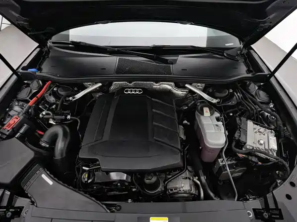 Audi A6L 2022