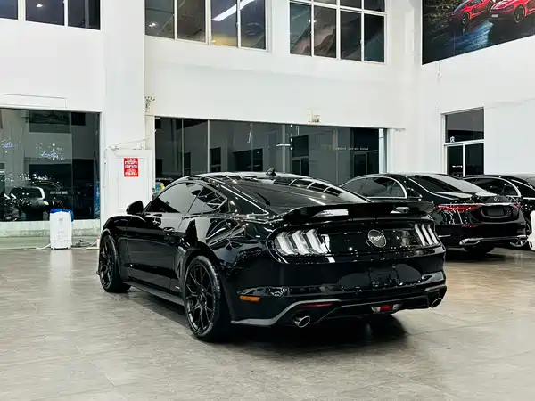 Ford Mustang 2021