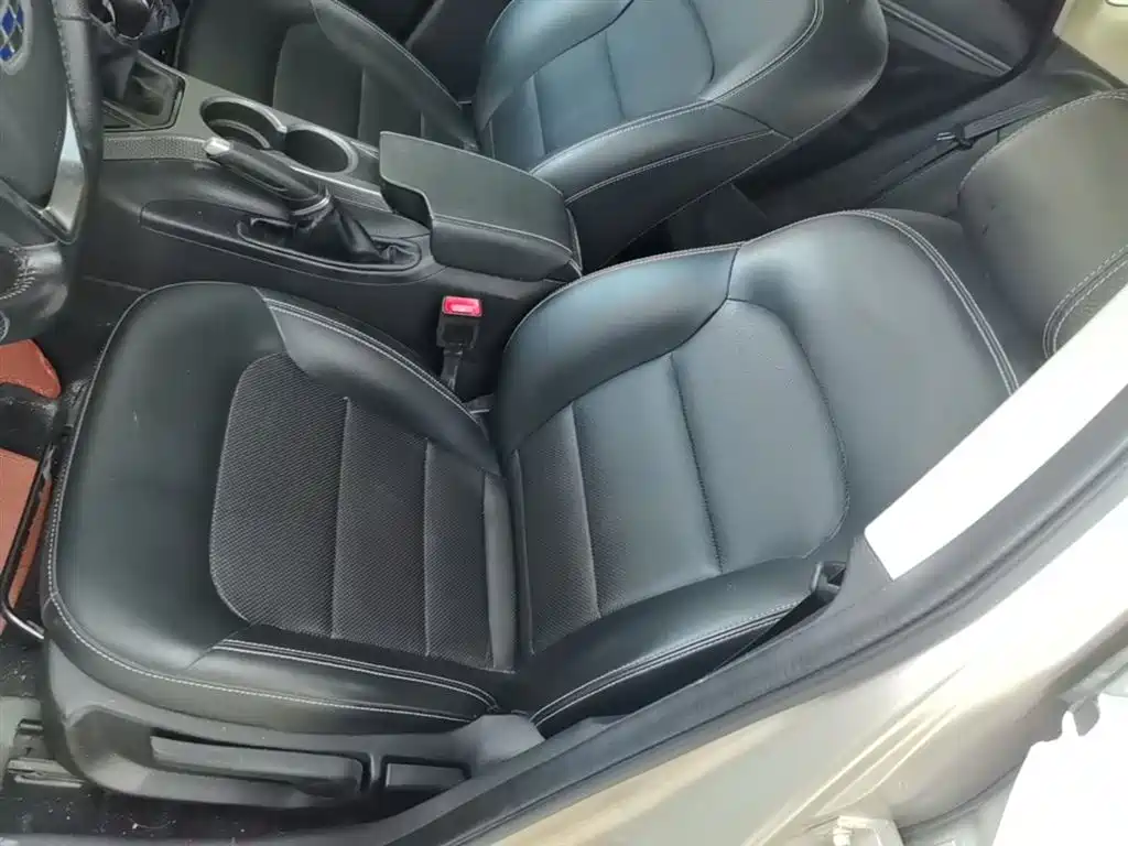 Geely Emgrand GS 2017 — фото 15