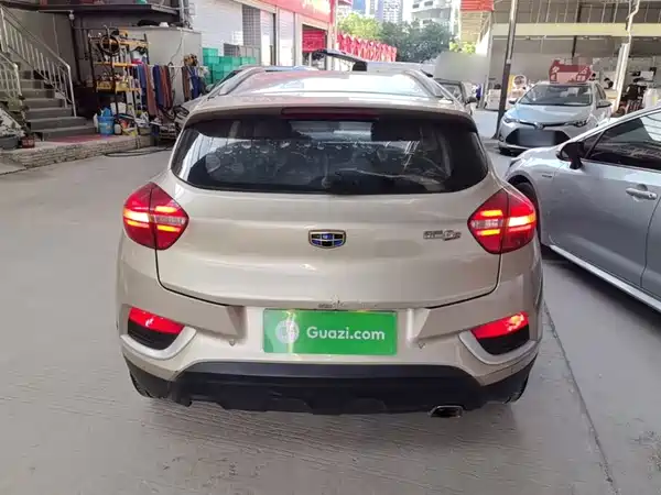 Geely Emgrand GS 2016