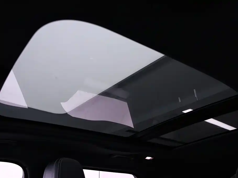 Land Rover Velar 2020 — фото 10