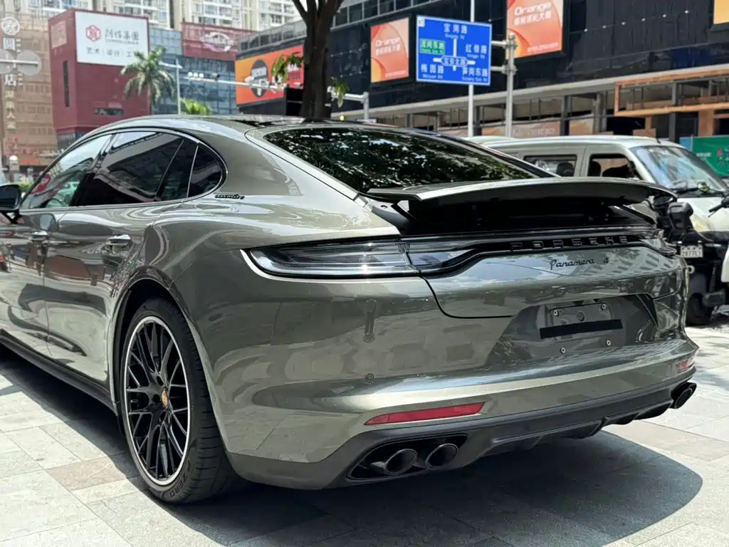 Porsche Panamera 2023 — фото 19