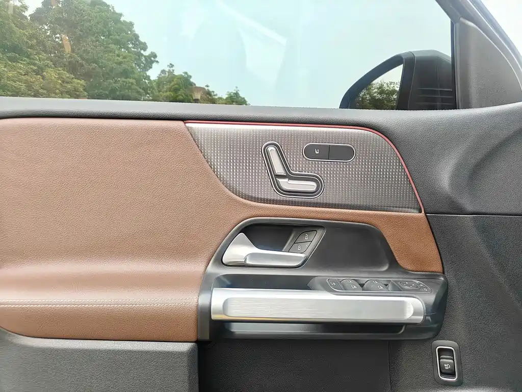Mercedes-Benz GLB 2020 — фото 12