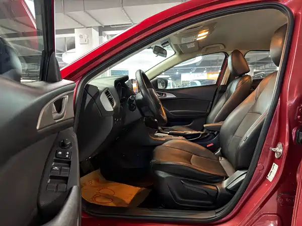 Mazda 3 Axela 2019