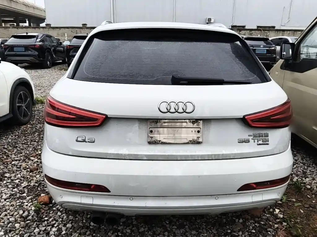 Audi Q3 2015
