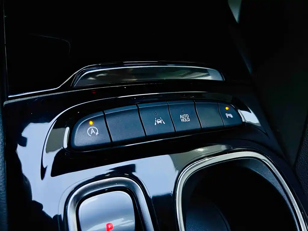 Buick Envision Plus 2022 — фото 18