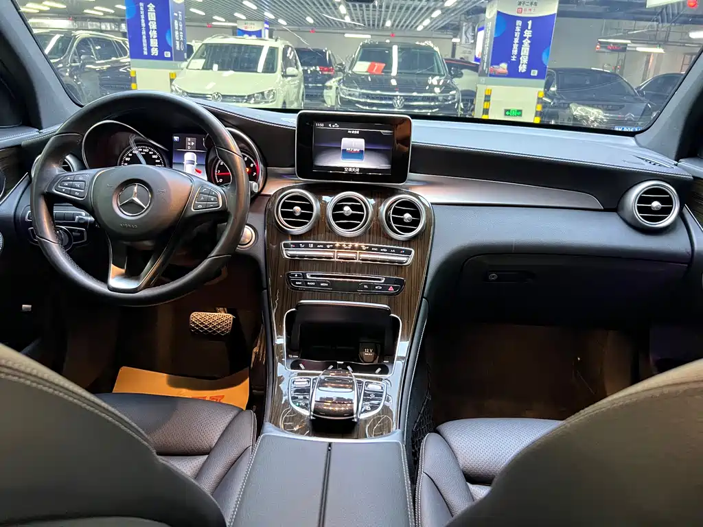 Mercedes-Benz GLC 2019 — фото 15