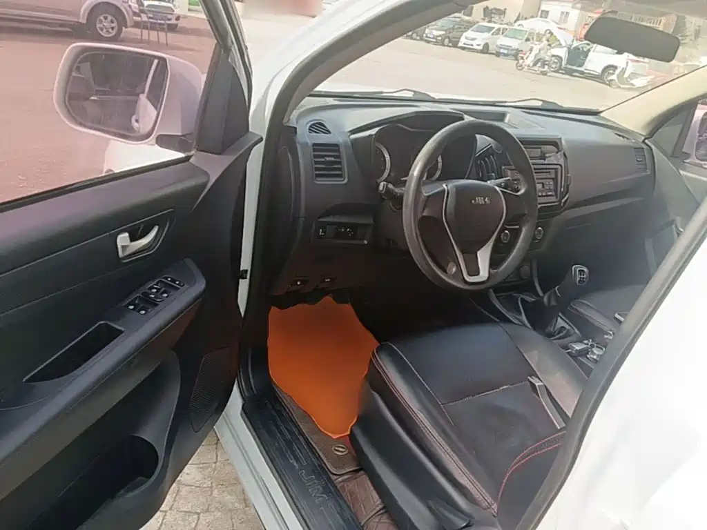 Isuzu RE-MAX Ruimai 2019 — фото 12