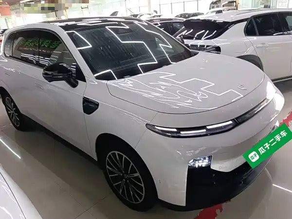 Leapmotor B10 2025