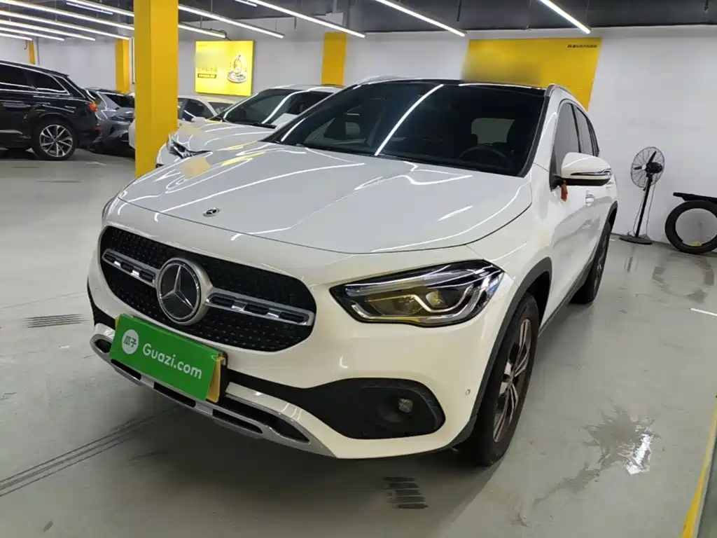 Mercedes-Benz GLA 2021