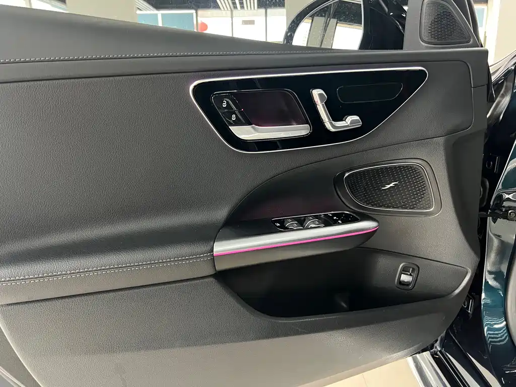 Mercedes-Benz C-Class 2022 — фото 21