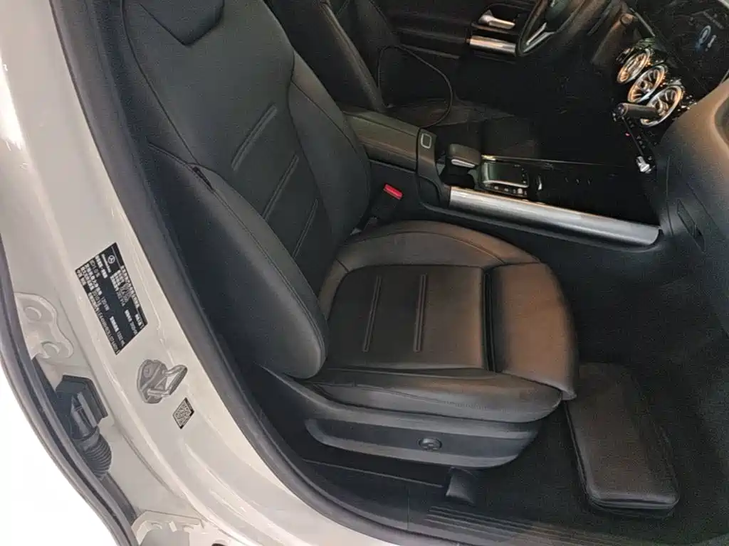Mercedes-Benz GLA 2020 — фото 25