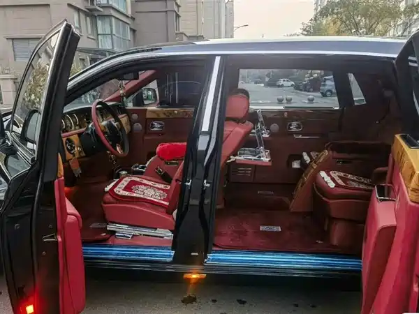 Rolls-Royce Phantom 2006