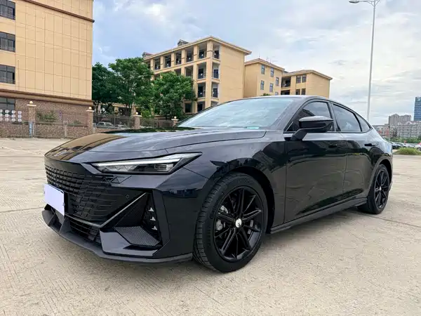 Changan UNI-V 2023