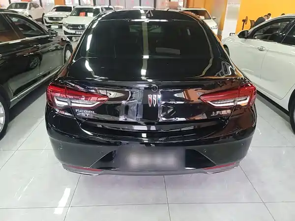 Buick Regal 2023