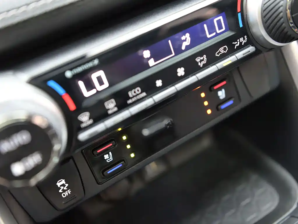 Toyota Wildlander 2023 — фото 14