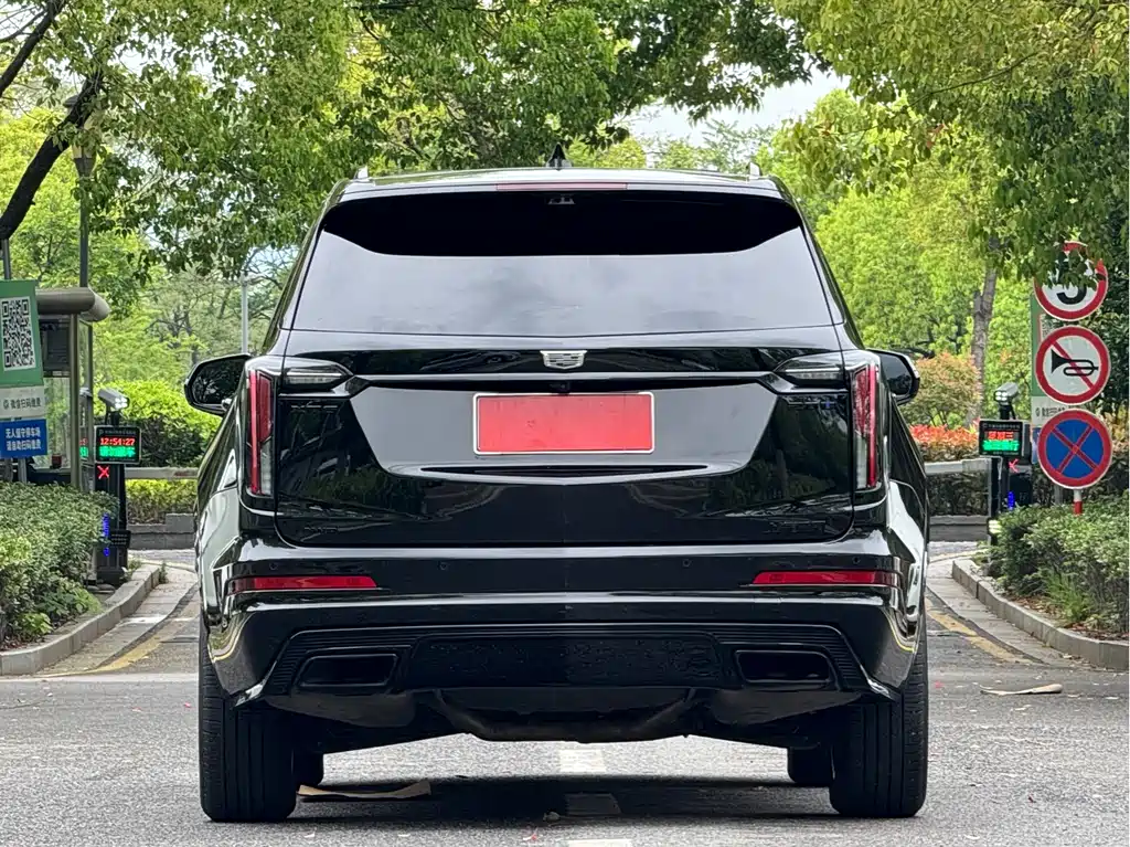 Cadillac XT6 2025 — фото 21