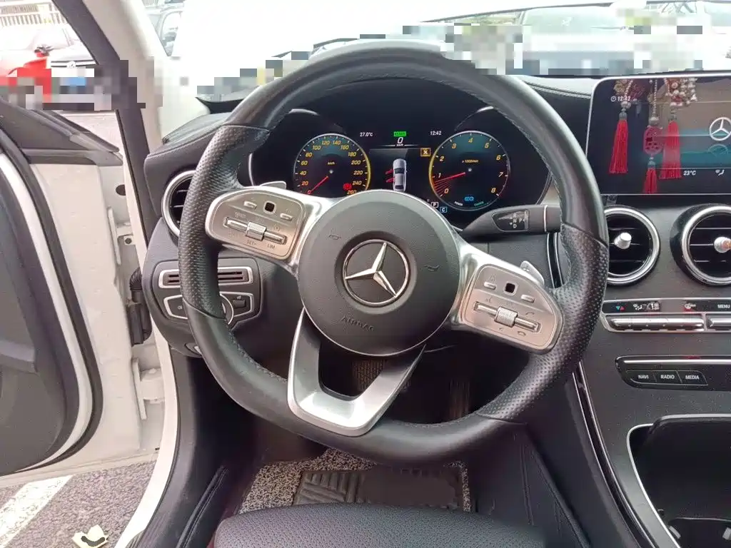 Mercedes-Benz C-Class 2020