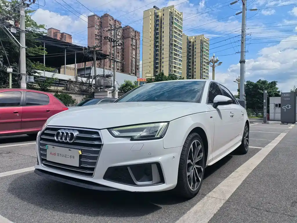 Audi A4L 2019