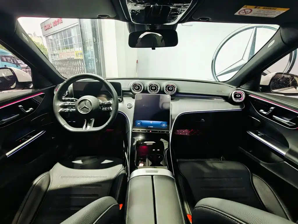 Mercedes-Benz C-Class 2023 — фото 13