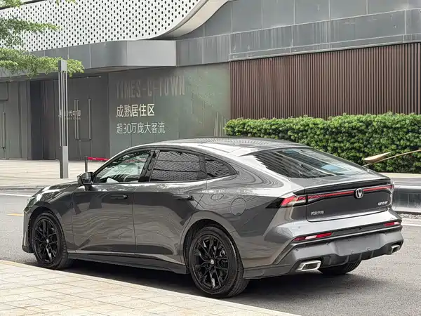 Changan UNI-V 2025