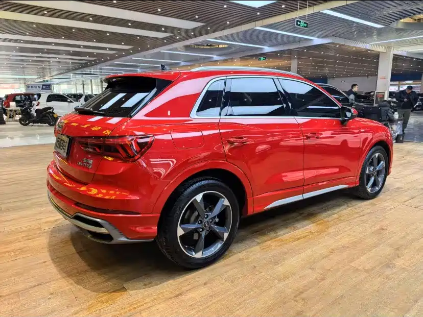 Audi Q3 2023 — фото 21