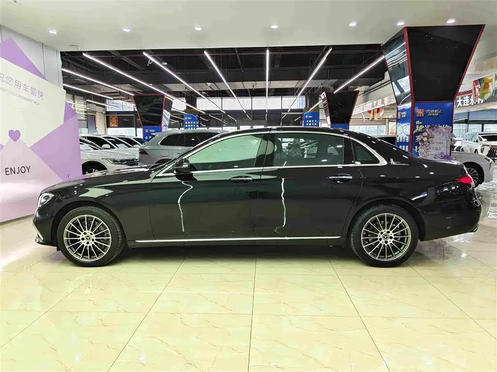 Mercedes-Benz E-Class 2021