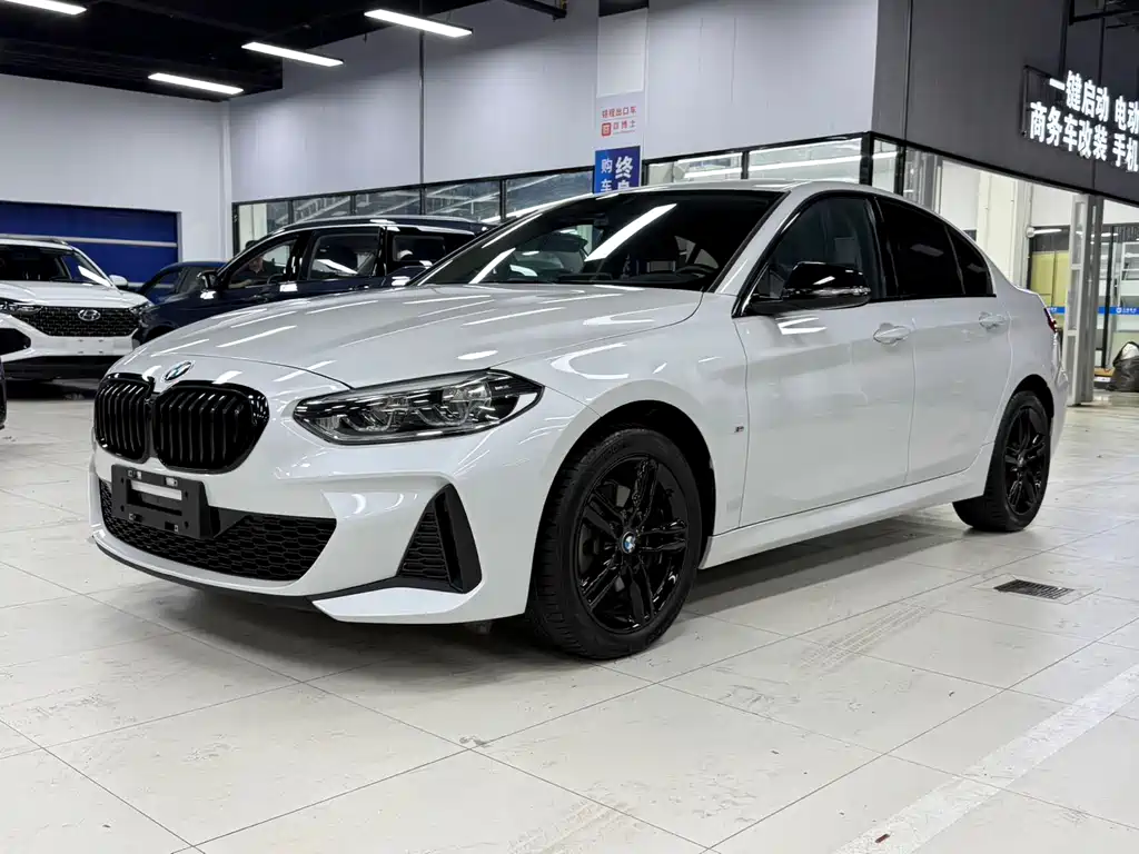 BMW 1 Series 2022