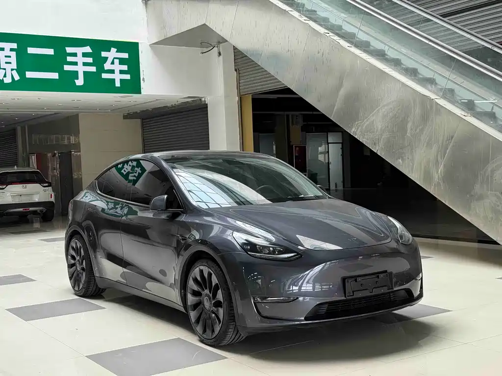 Tesla Model Y 2022 — фото 3