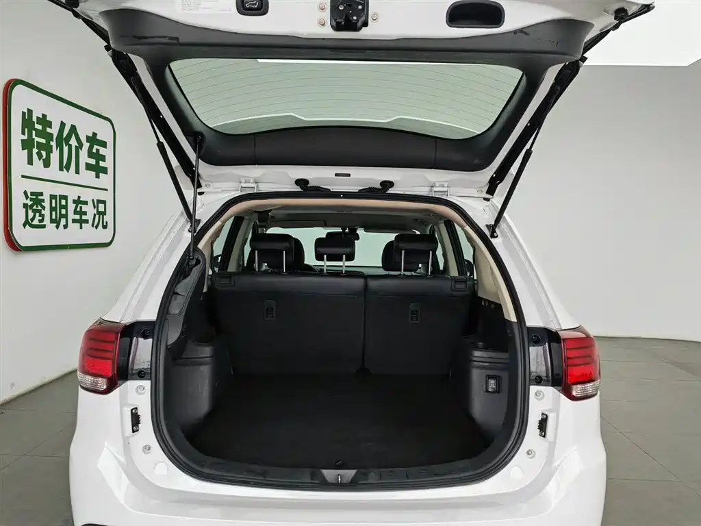 Mitsubishi Outlander 2020 — фото 16