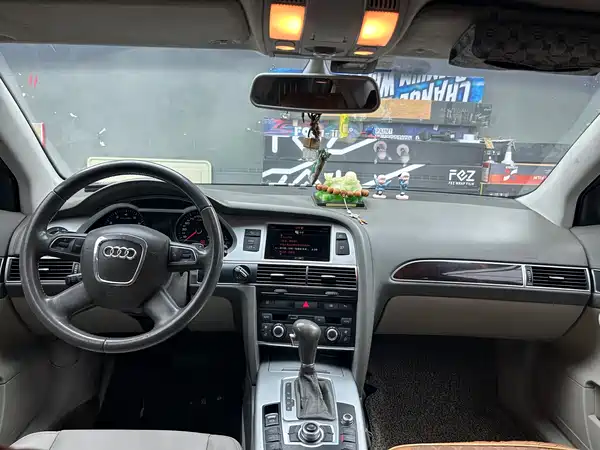 Audi A6L 2011