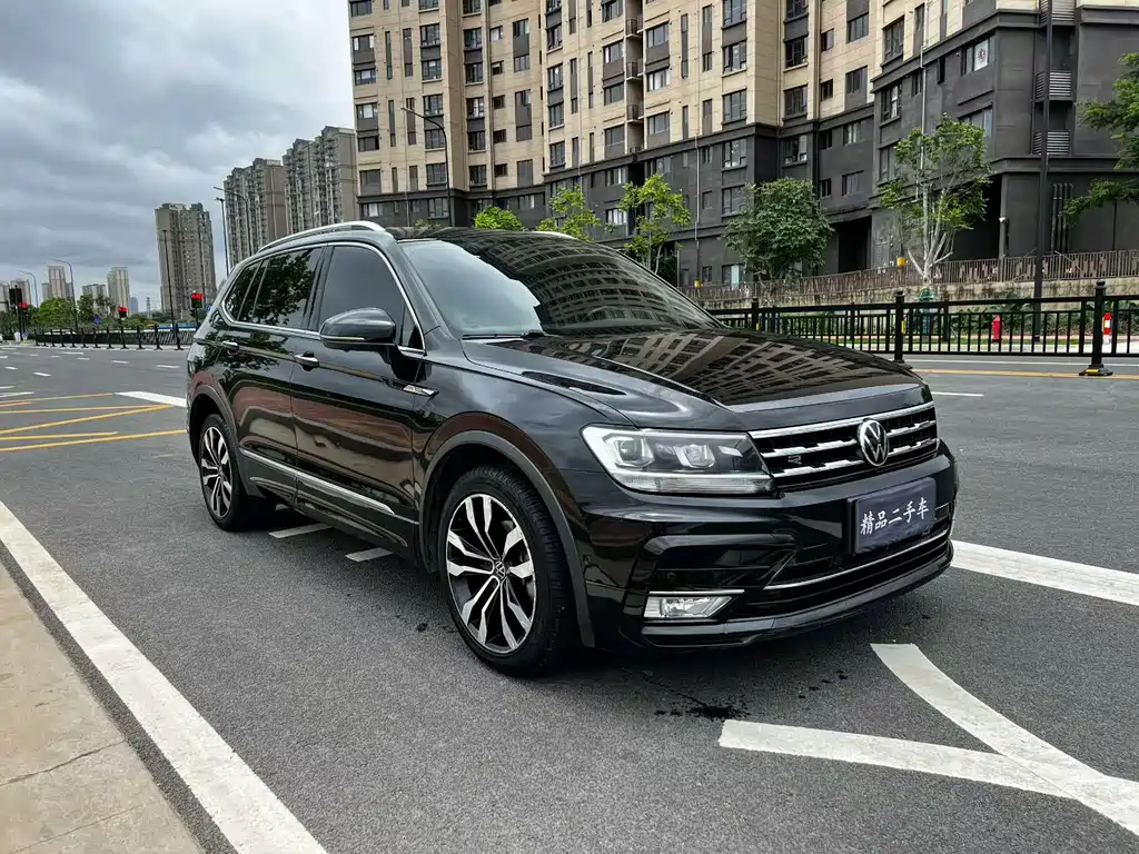 Volkswagen Tiguan L 2021 — фото 3