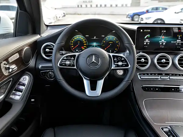 Mercedes-Benz GLC 2021