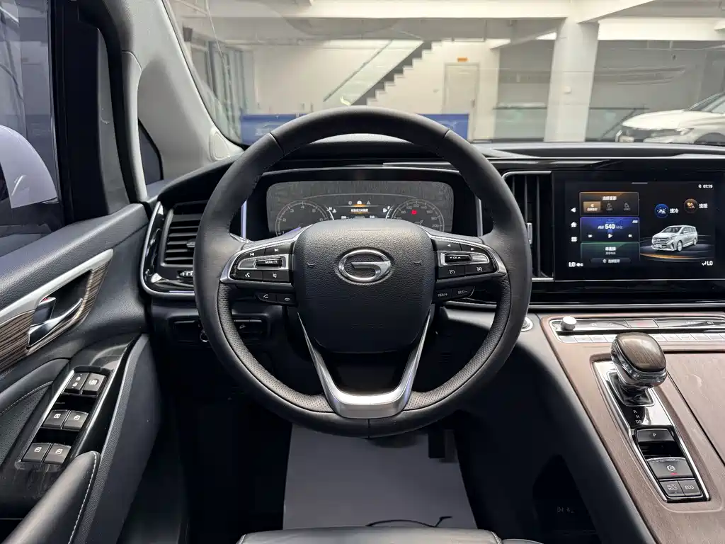 GAC Motor Trumpchi M8 2022 — фото 10
