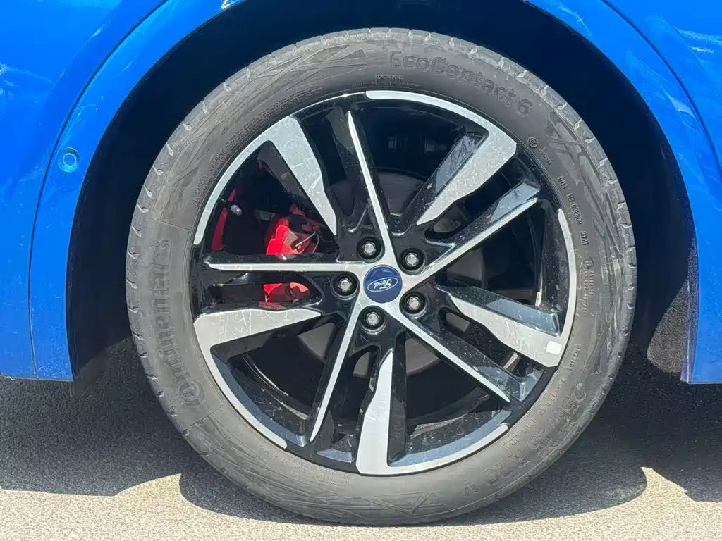 Ford EVOS 2022 — фото 10