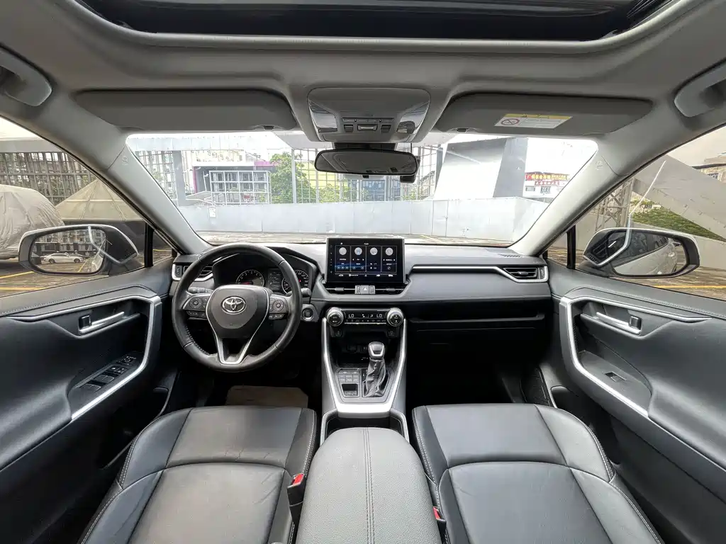 Toyota Wildlander 2023 — фото 22