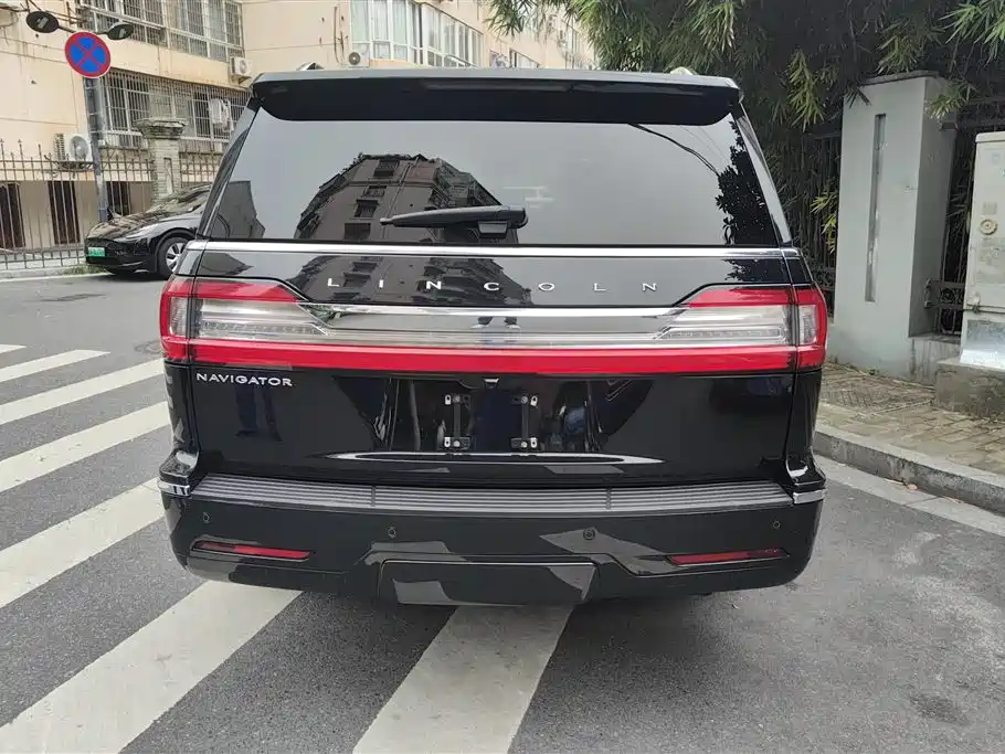 Lincoln Navigator 2022