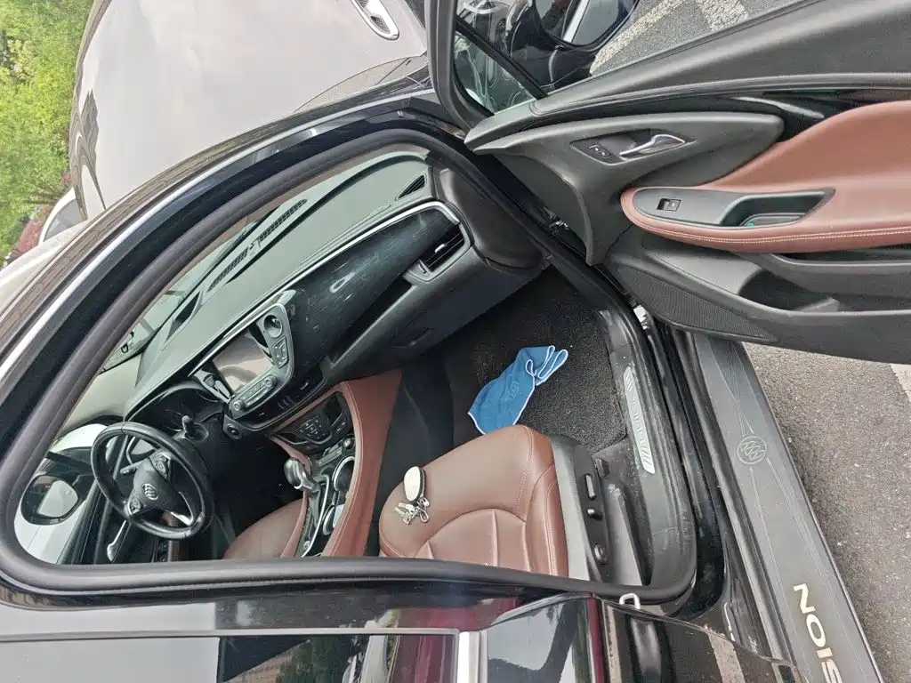 Buick Envision Plus 2019 — фото 20