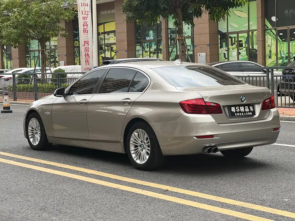 BMW 5 Series 2016 — фото 4