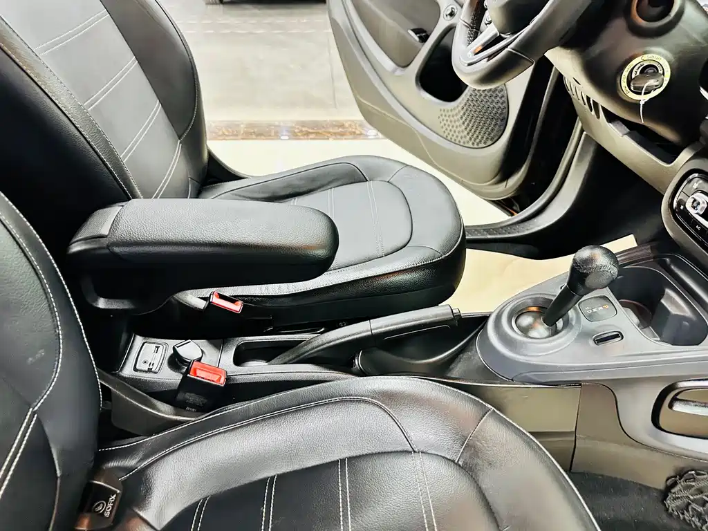 smart fortwo 2018 — фото 44