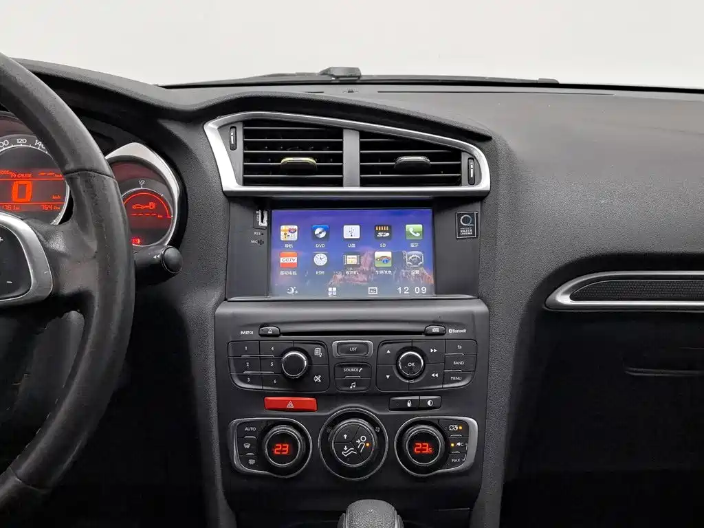 Citroën C4L 2013 — фото 12
