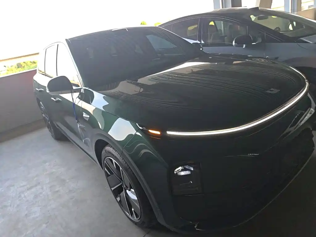 Li Auto Li L6 2025